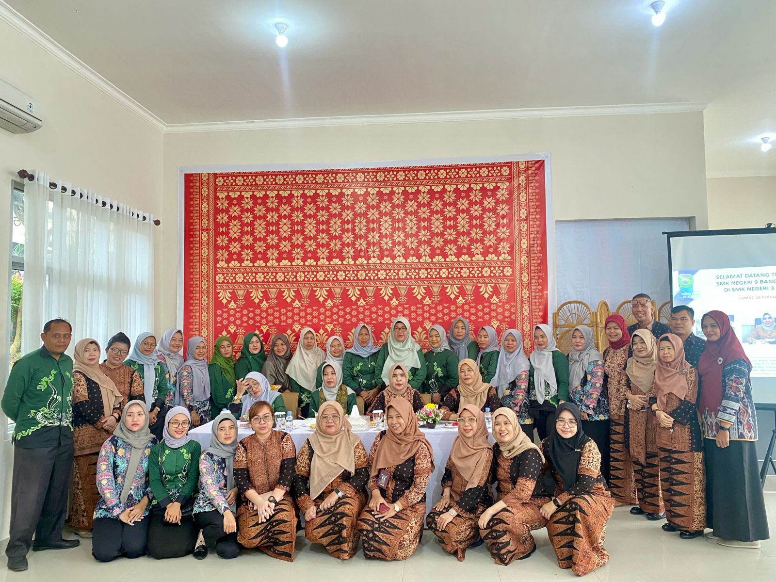 Studi Tiru SMK Negeri 9 Bandar Lampung ke SMK Negeri 3 Palembang